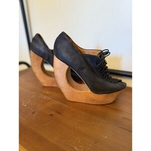 Jeffrey Campbell Havana Rockin Platform Peep Toe Black Wooden Cutout Wedges 9